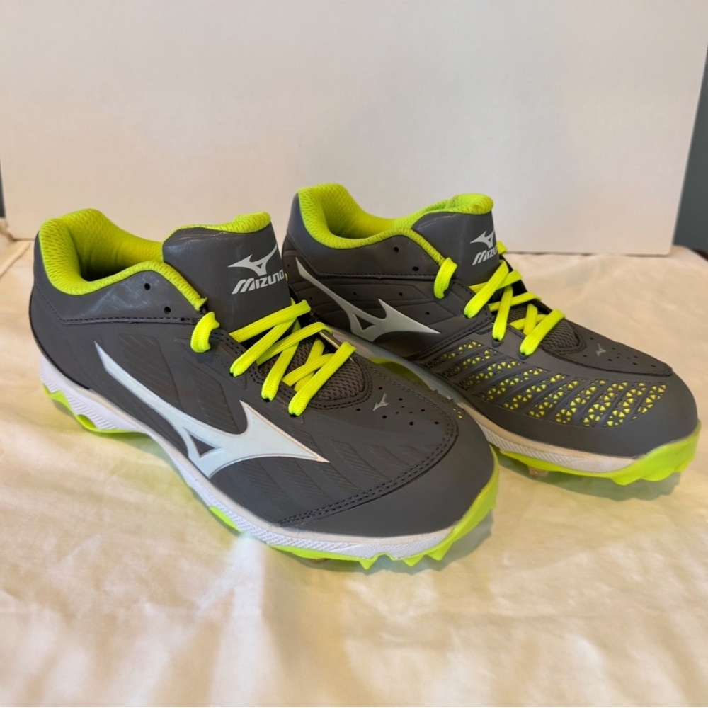 Mizuno Women's 9-Spike Advanced Sweep 3 Softball Cleat - Size 8.5 - Picture 6 of 7